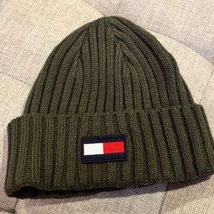 TOMMY HILFIGER Men's Solid Shaker Cuff Hat
